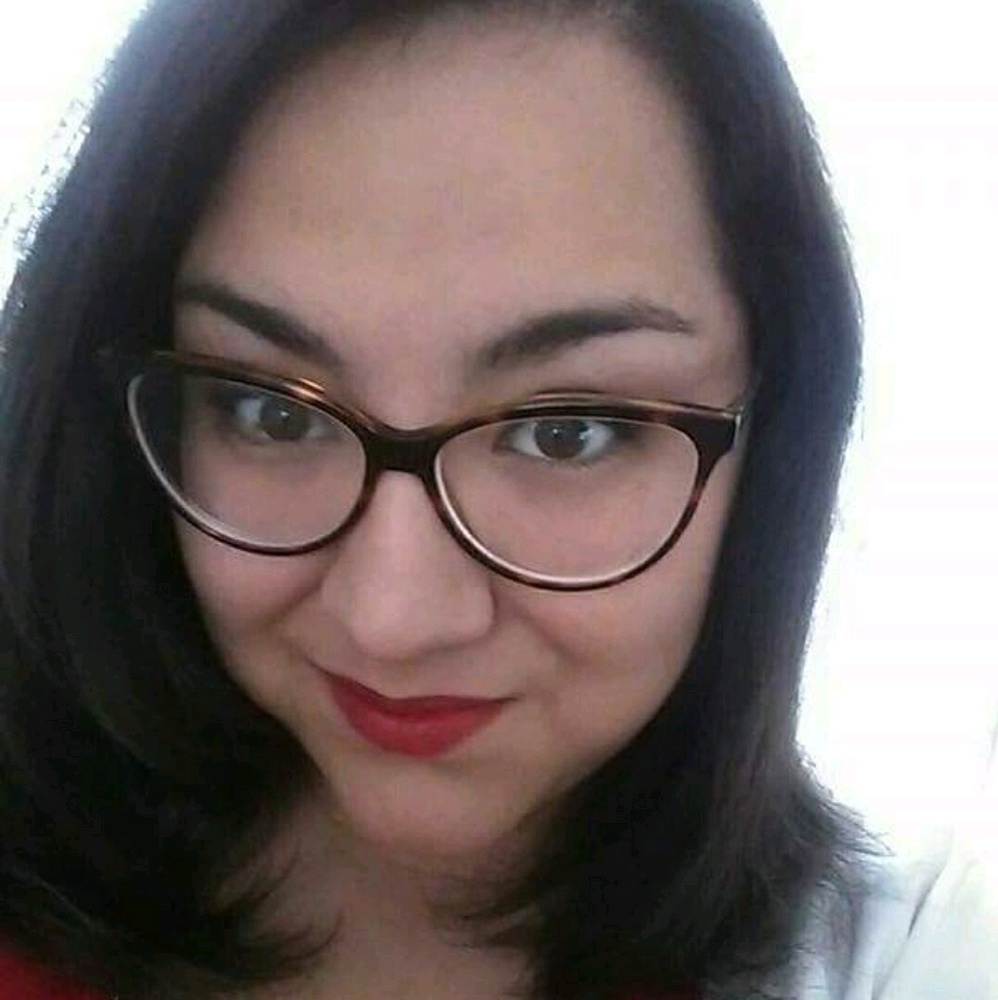 Meet your Posher, Clarissa